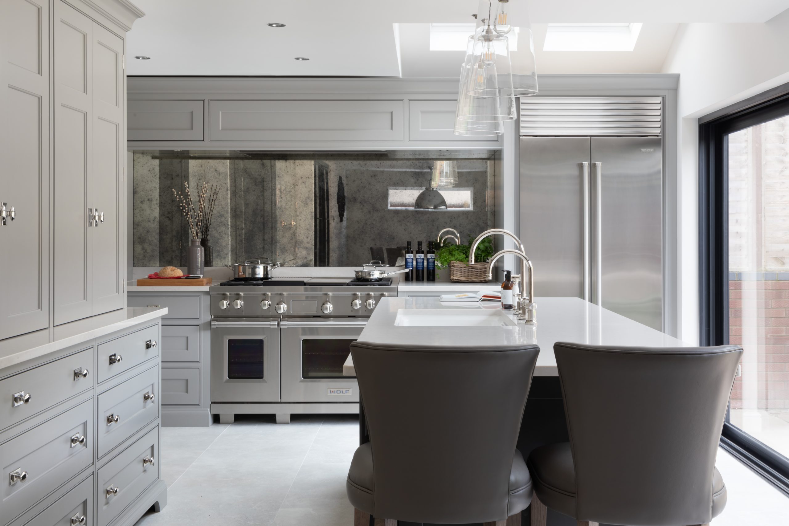 Wolf Dual Fuel Range Cooker - Bedfordshire Project - Humphrey Munson