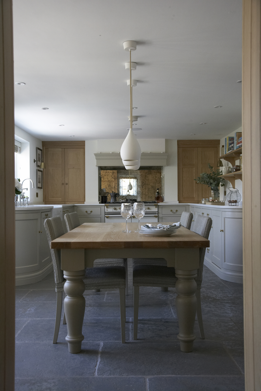 Classic English Cottage Kitchen - Low Res - 19