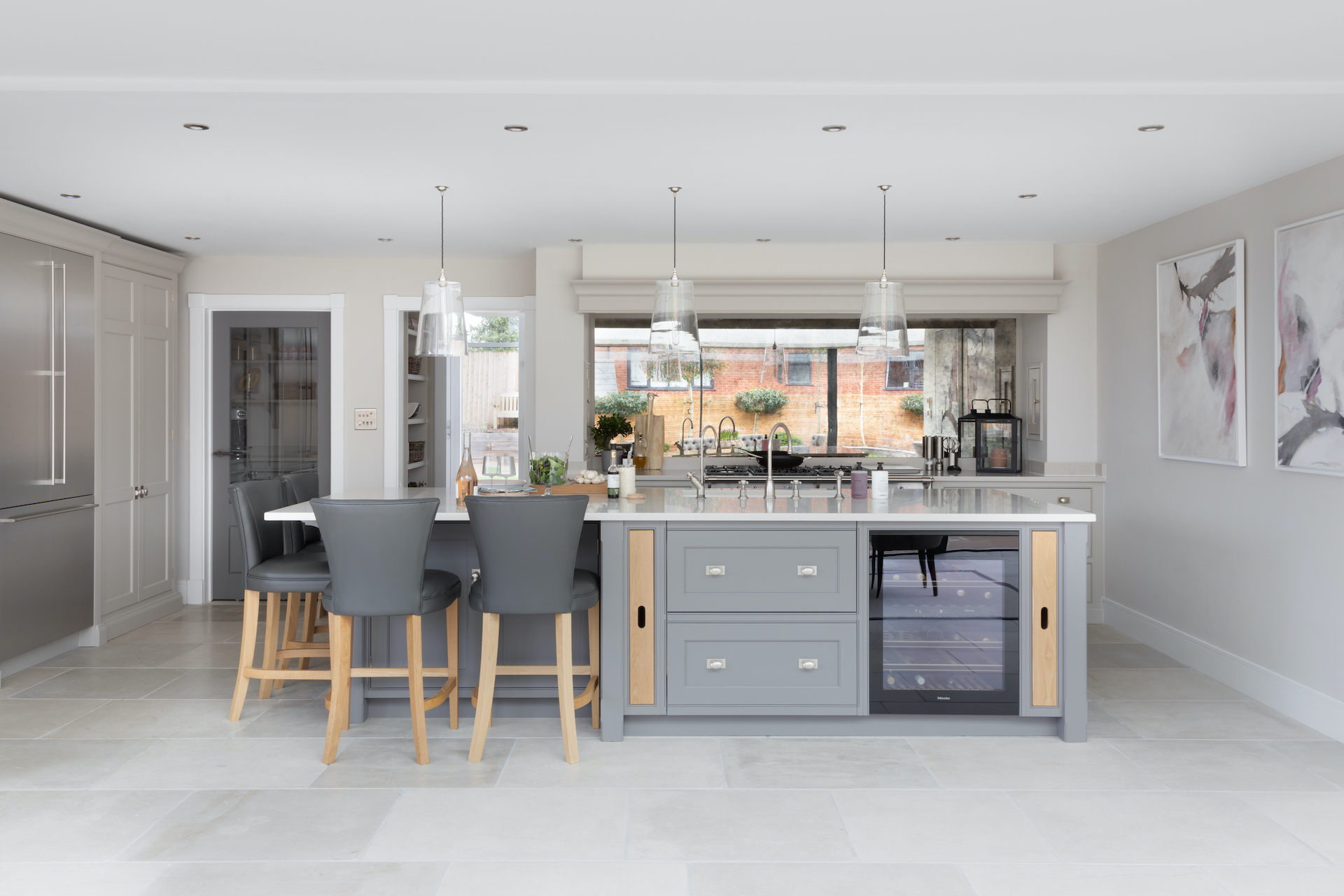 Classic Oak - Design Notes - Humphrey Munson