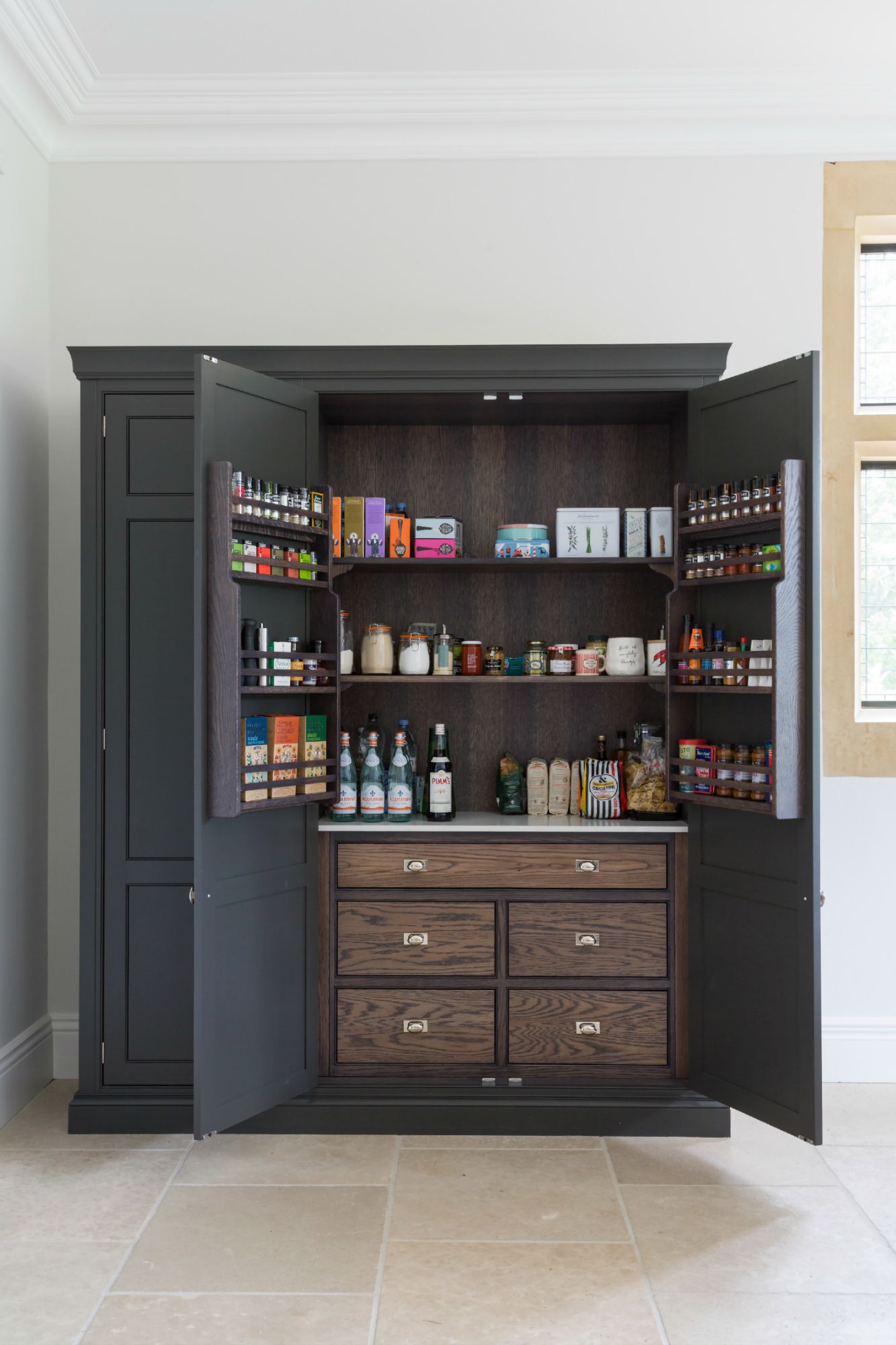Cook's Pantry - Luxury Bespoke Kitchen Design - Ascot, Berkshire - Humphrey Munson