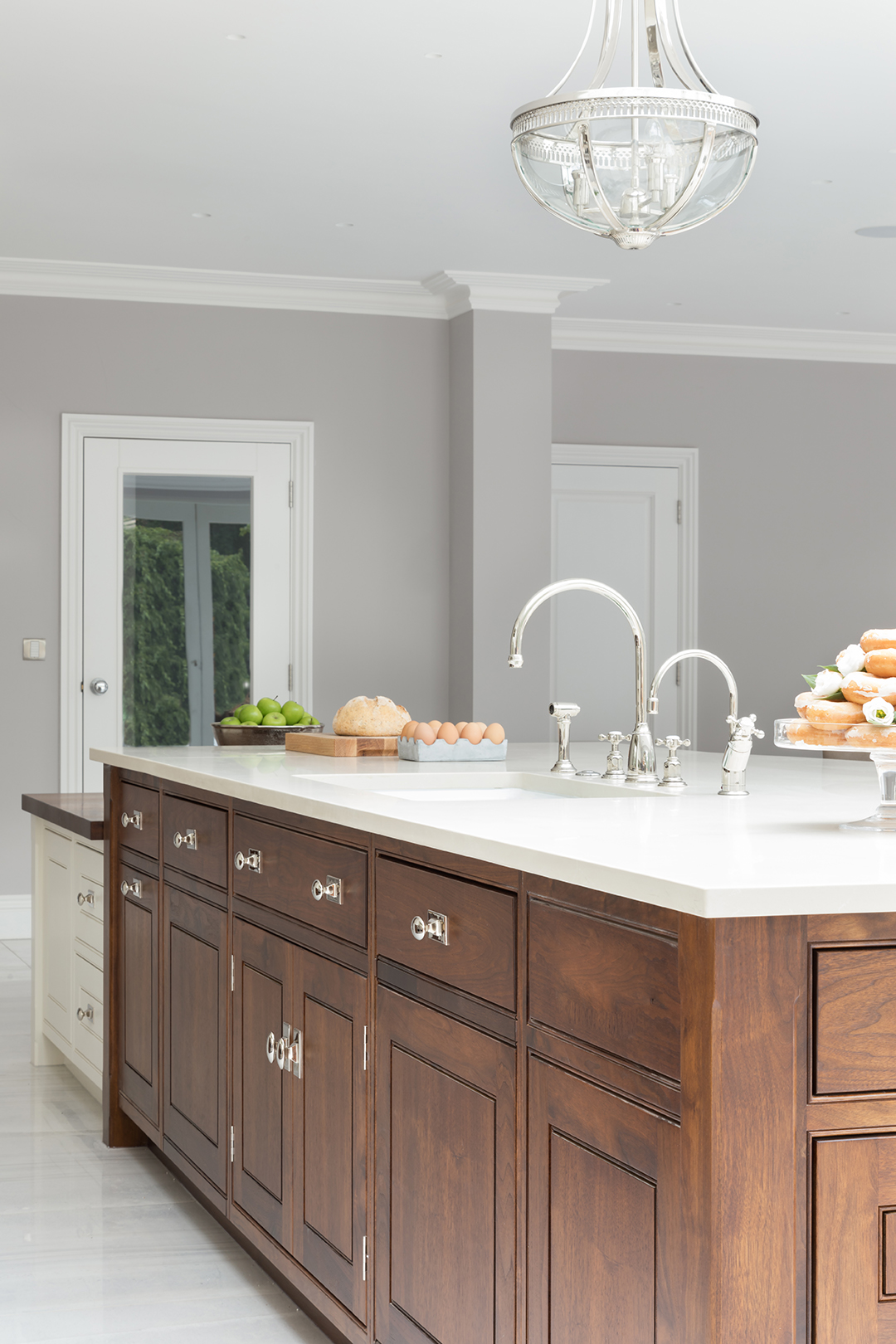 Walnut - Design Notes - Humphrey Munson Blog 