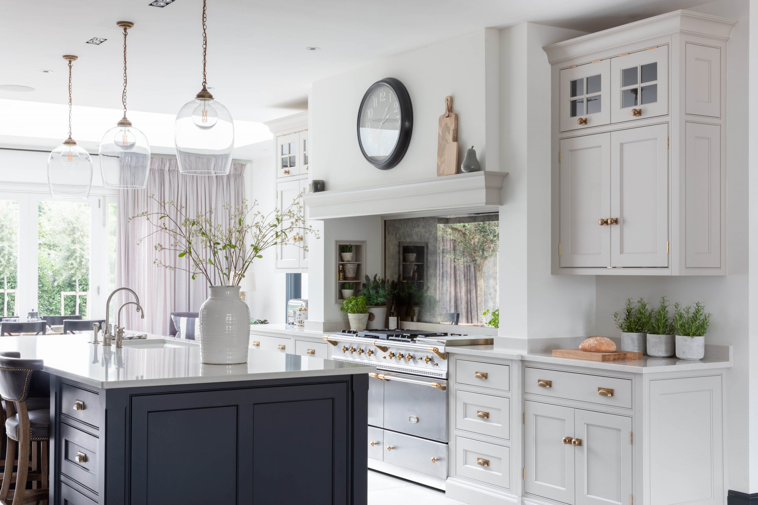 Half Windsor - H|M Design Notes - Humphrey Munson Blog