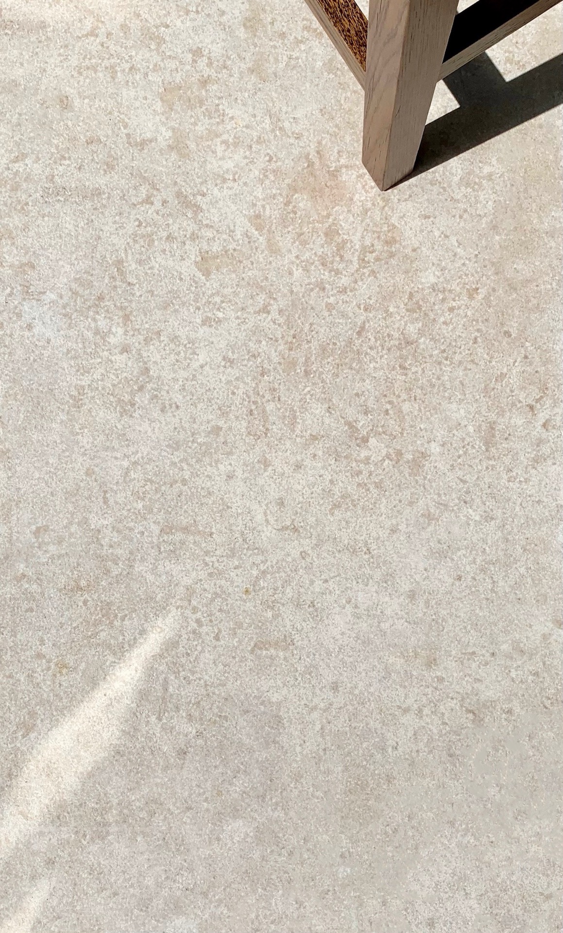 Elystan Porcelain - Image 1