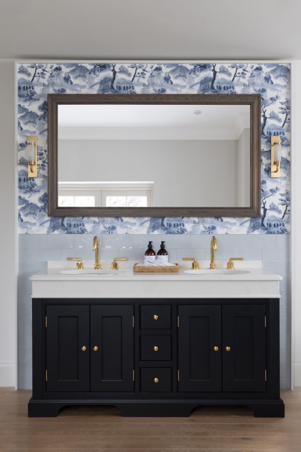 Montpellier mirror