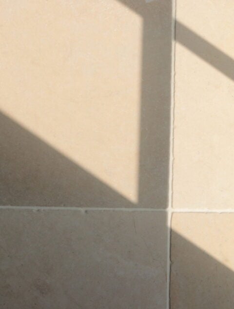 Burford Limestone Weathered - Image 14
