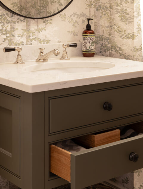 Constantine I - Image 4