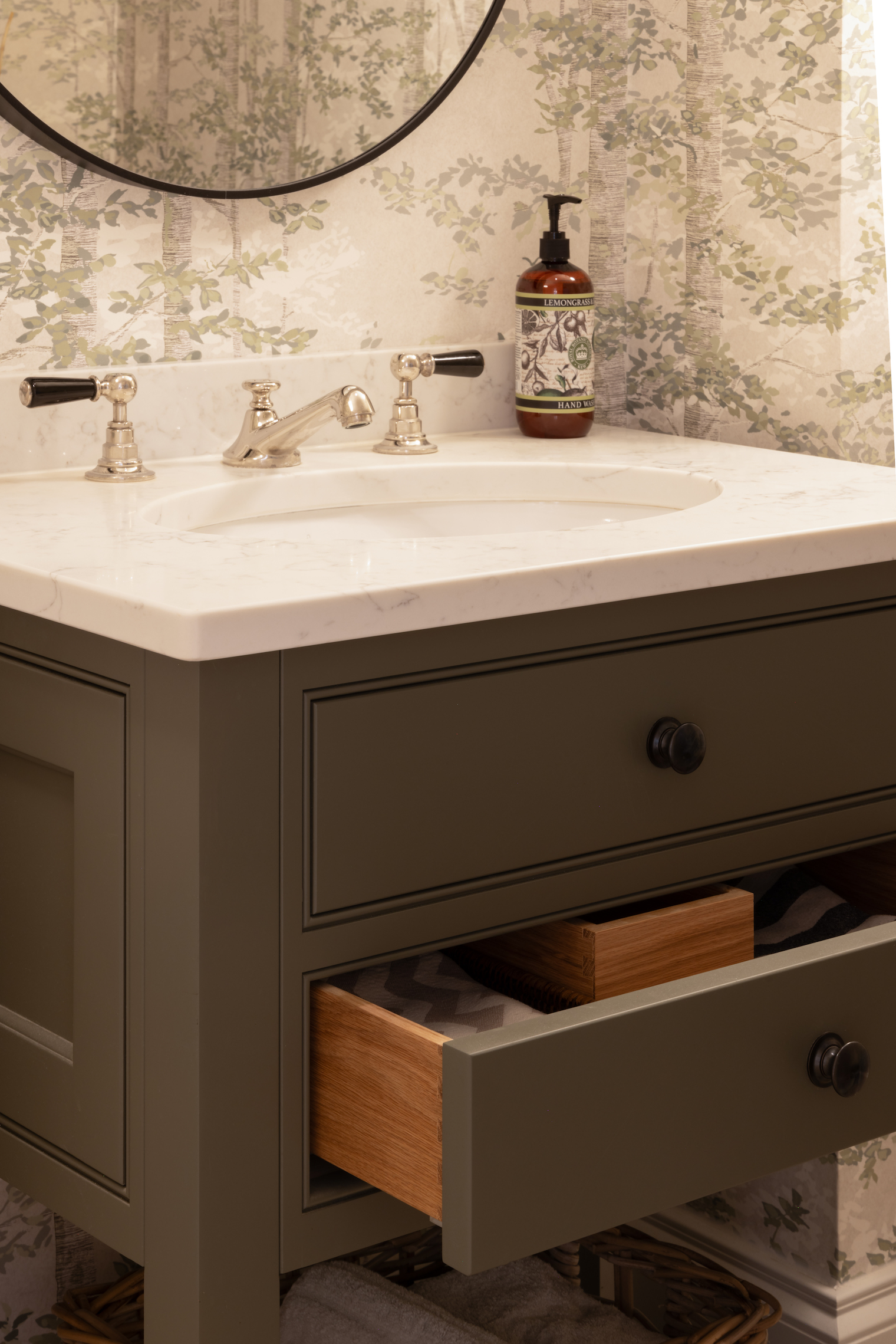 Constantine I - Image 4