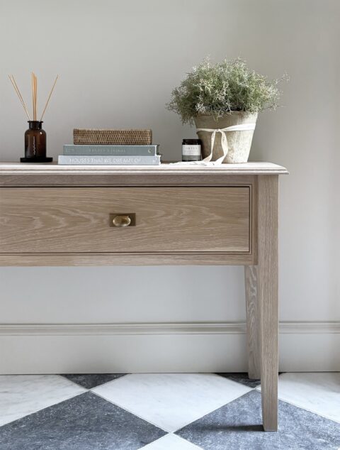 Ludlow Console table - Image 6