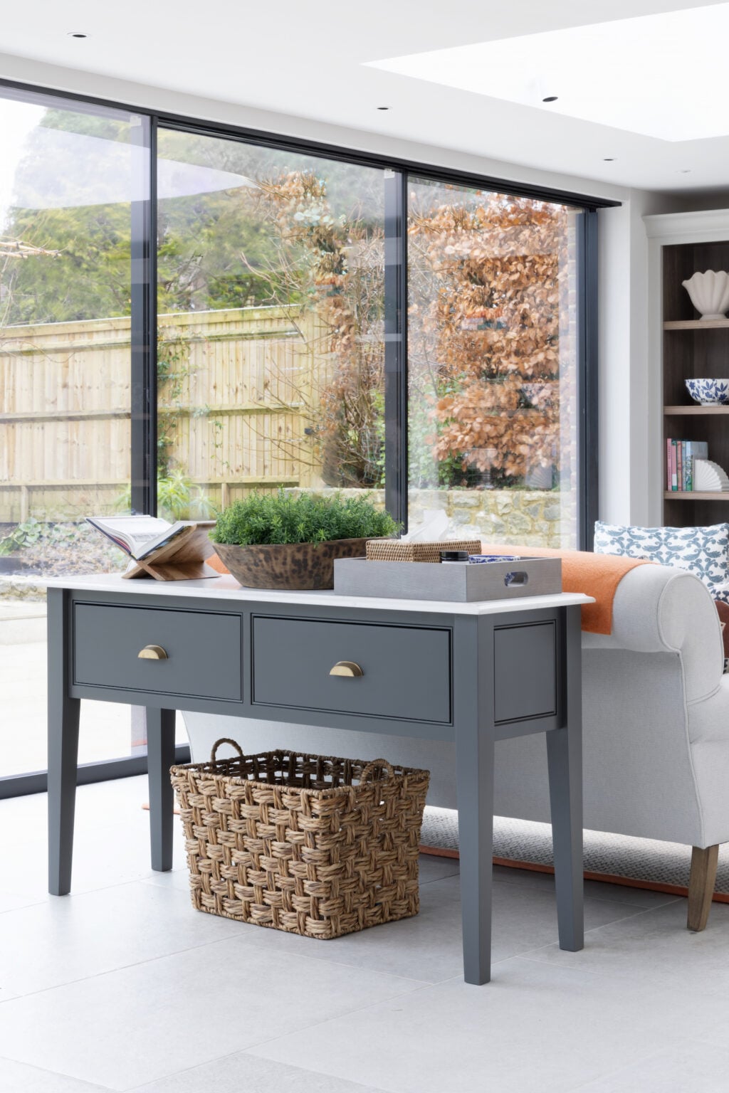 Ludlow Console table