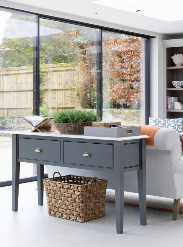 Ludlow Console table