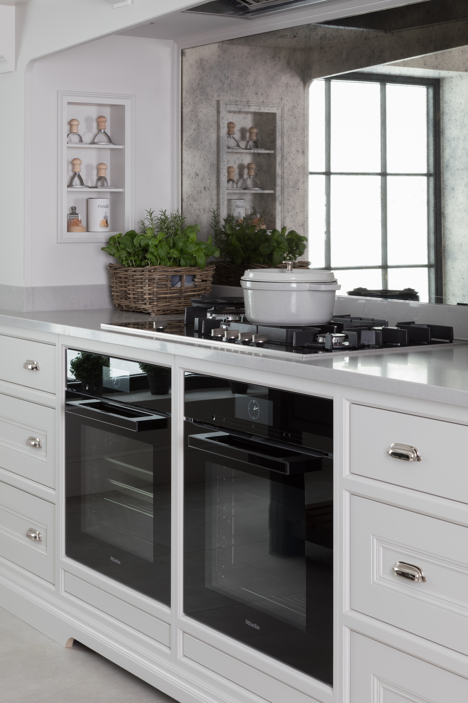 Mainsail - Design Notes - Humphrey Munson Blog 