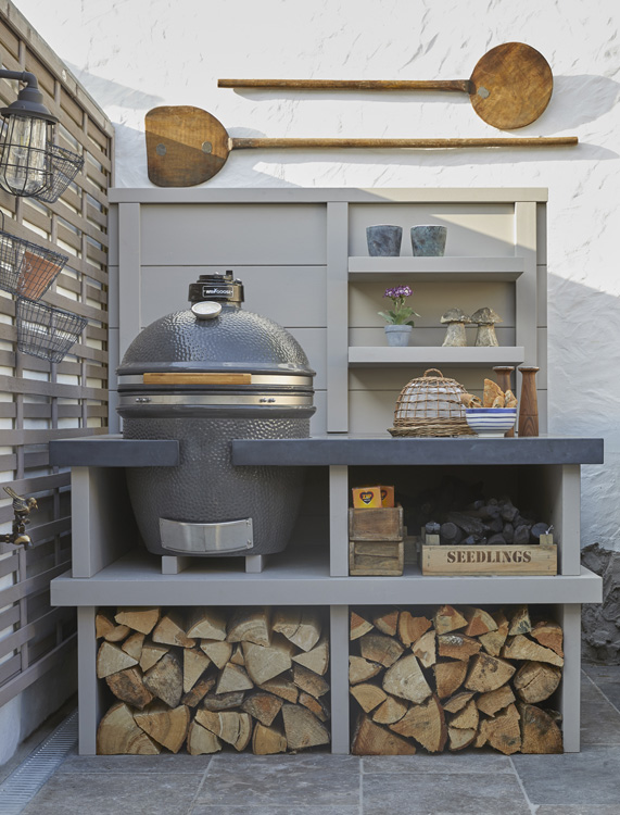 Mountain Ash House | By Katharine Pooley - Luxury interior design - Humphrey Munson Blog 