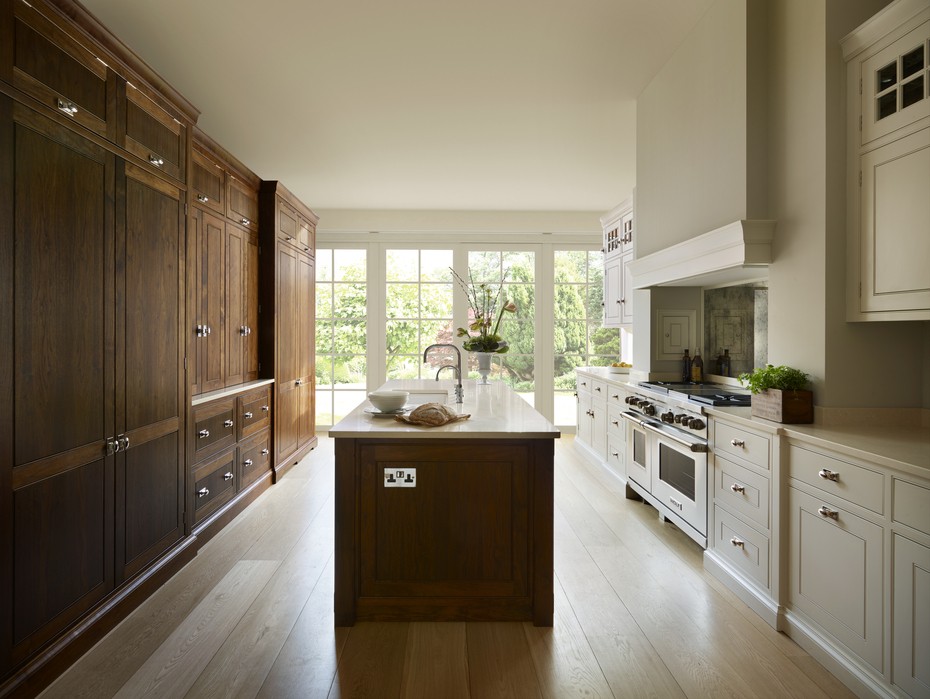 St. Albans | Spenlow Kitchen | American Walnut and Painted Cabinetry, Wolf range cooker and integrated Sub-Zero