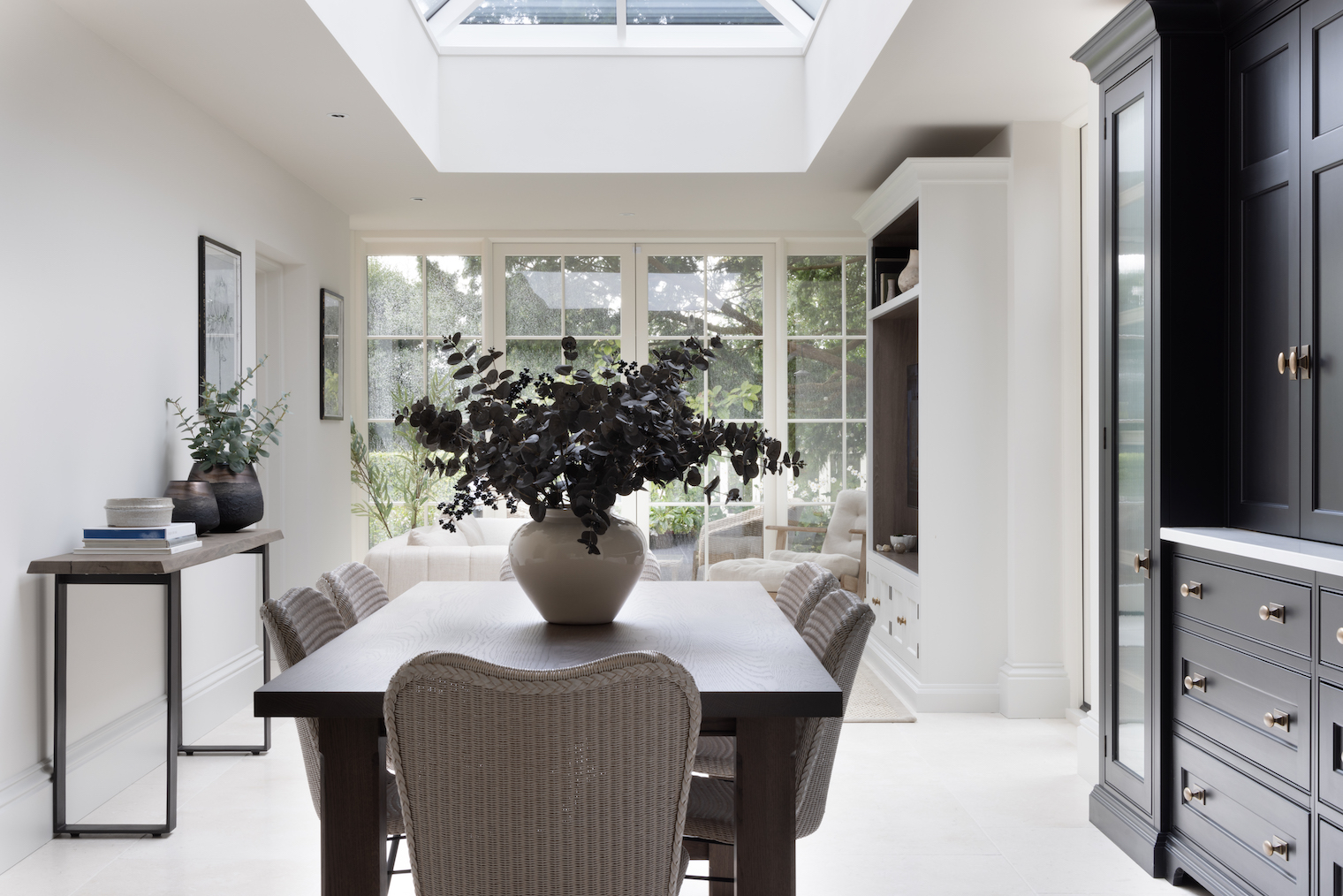 Dining and sitting room space