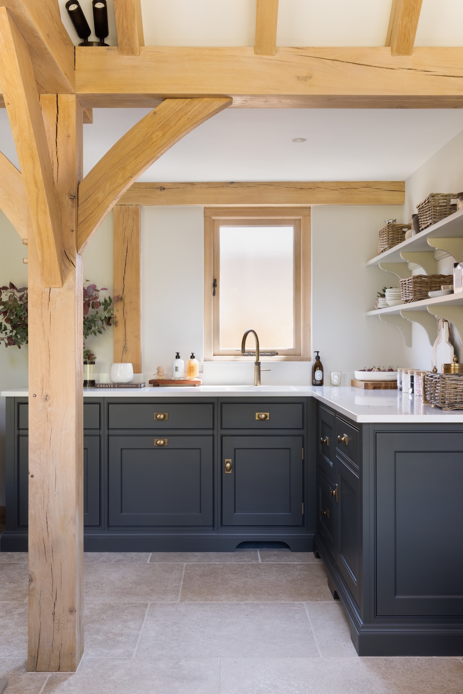 Heckfield Limestone Weathered - Image 3