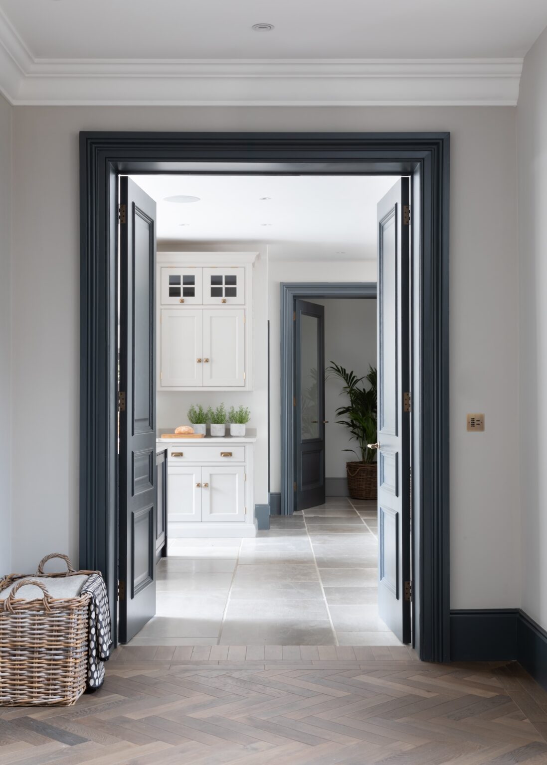 How much is a Humphrey Munson kitchen?