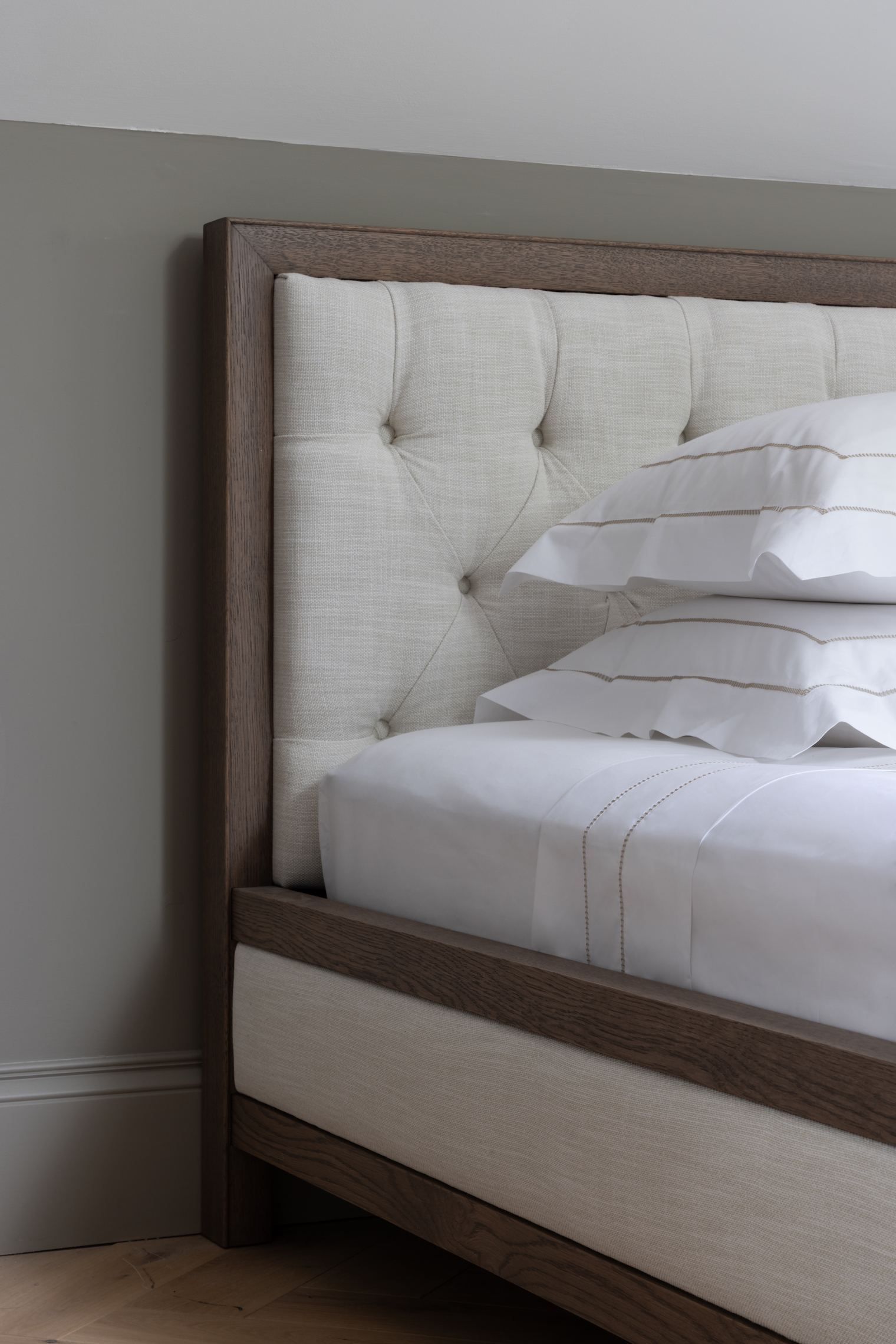 Lancaster bed with upholstered panels - Bedroom Furniture - Humphrey Munson