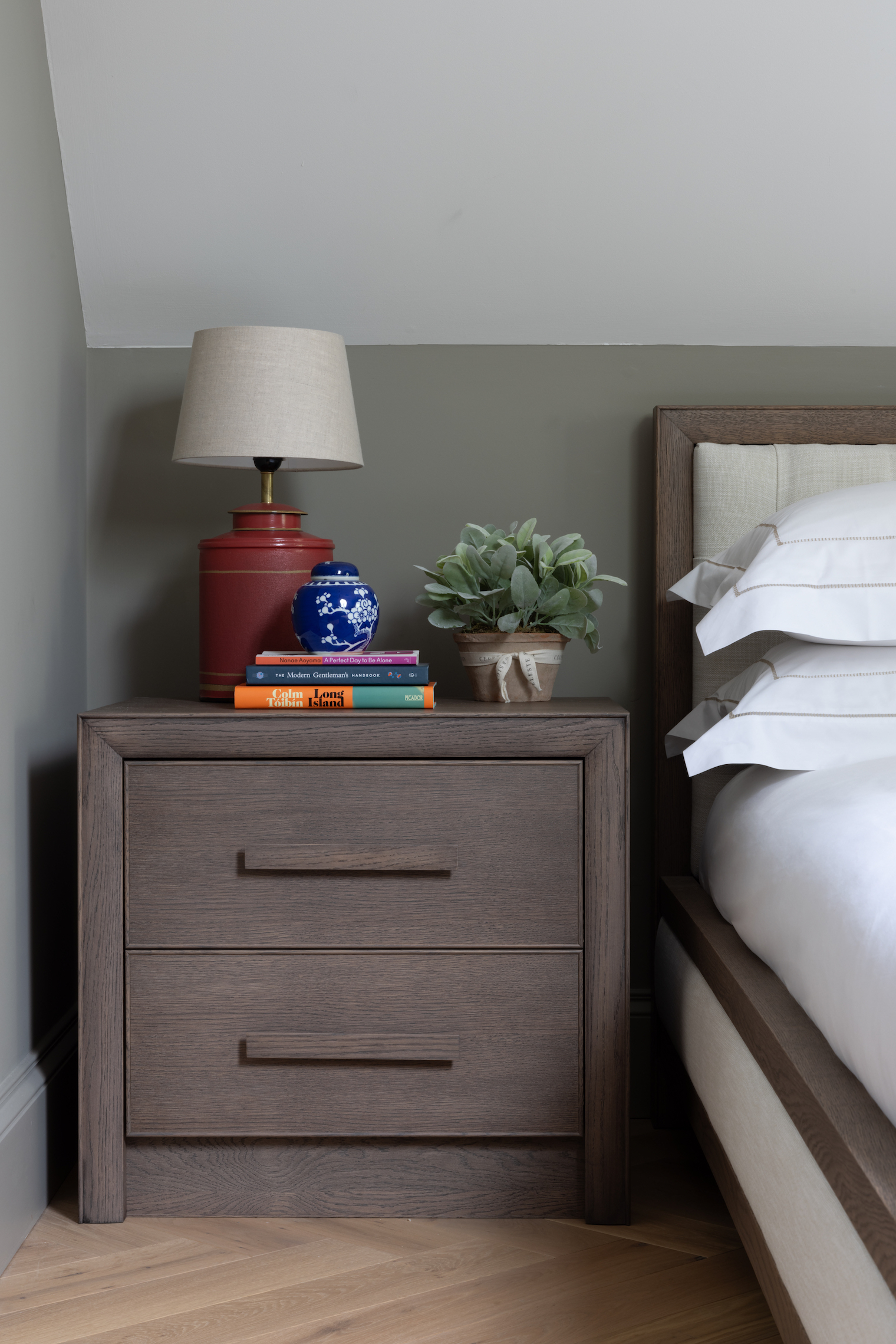 Lancaster Bedside table - Bedroom Furniture - Humphrey Munson