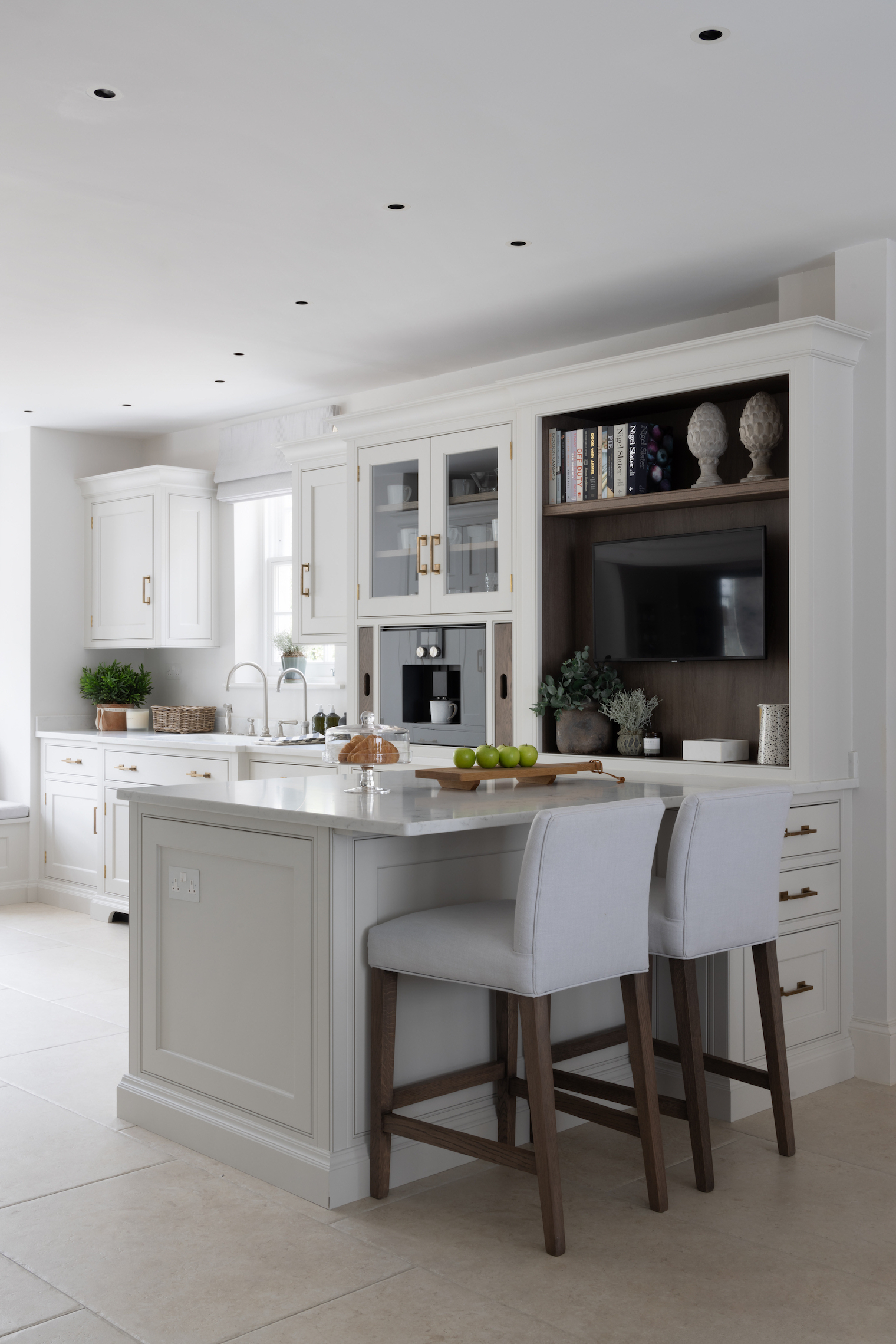 Bentley Counter Stool | Kitchen Furniture | Sevenoaks Project | Humphrey Munson