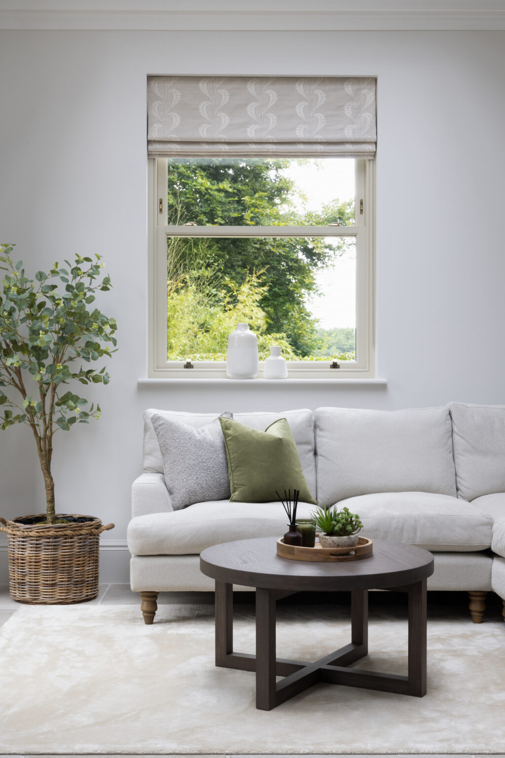 Handford Round Coffee Table - Sitting Room Furniture - Sevenoaks Project - Humphrey Munson