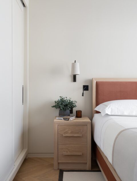 Lancaster Bedside Table - Image 5