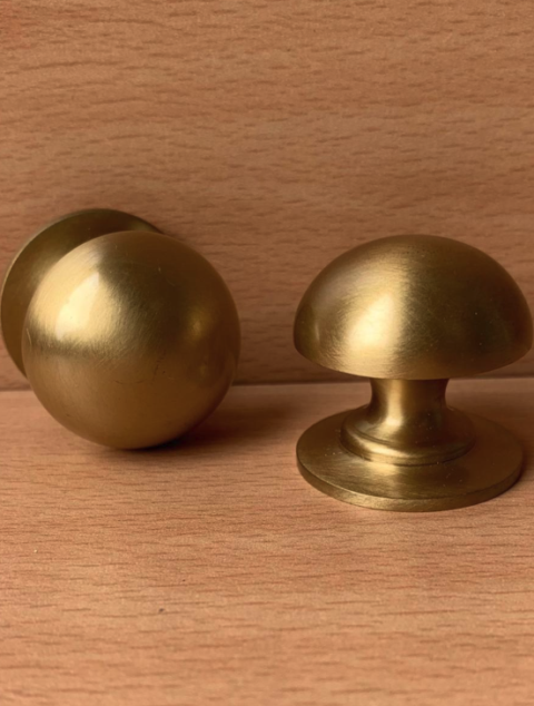 Ex-Display Fielding Knob Gold Brass
