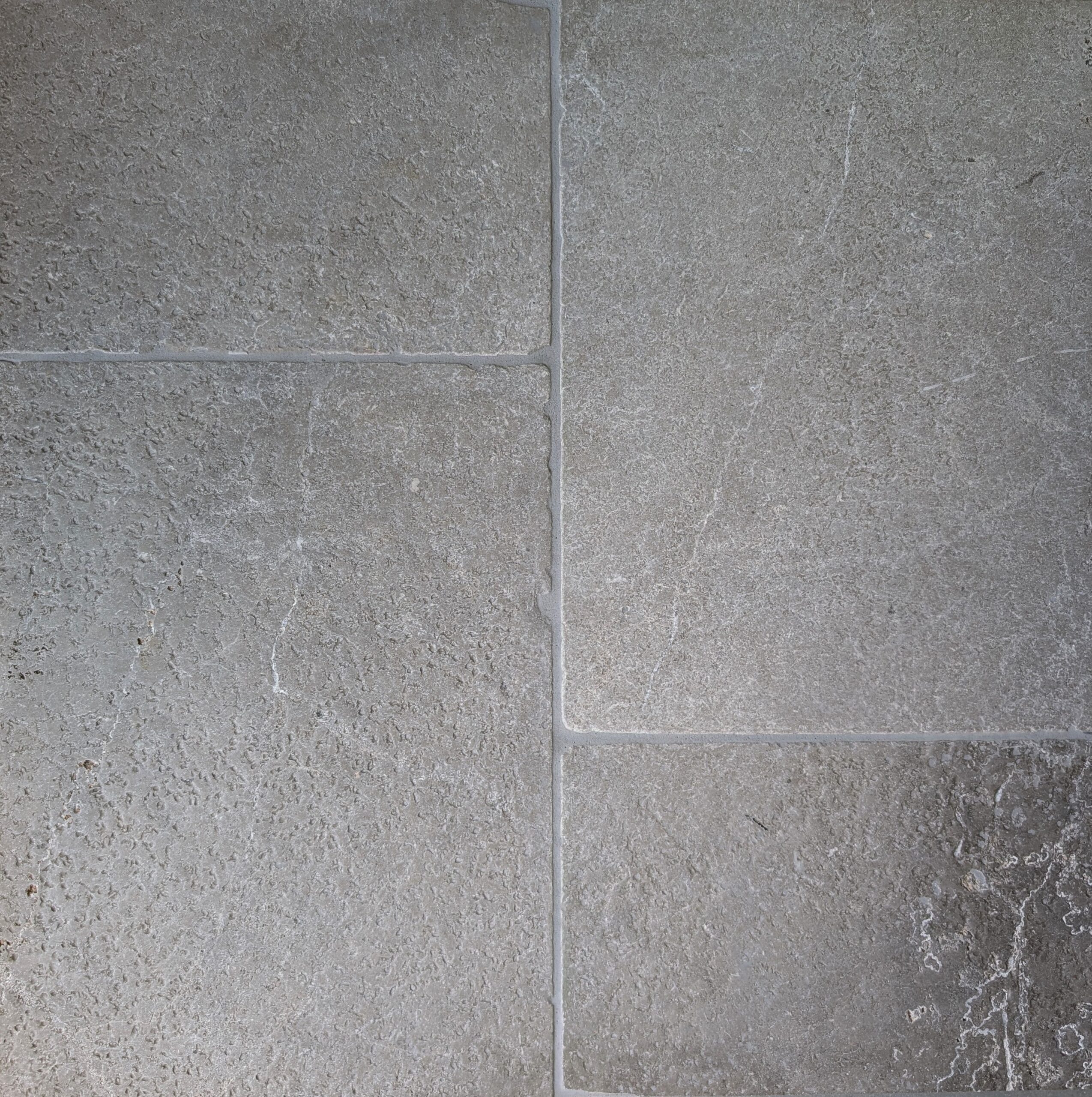 Hemsby Limestone Weathered - Image 2