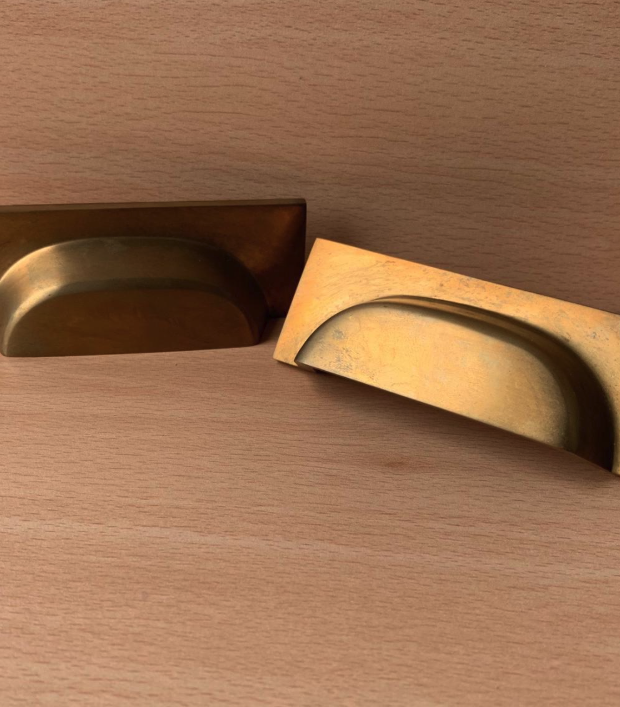 Ex-Display Tetterby Pull Handle in Satin Brass
