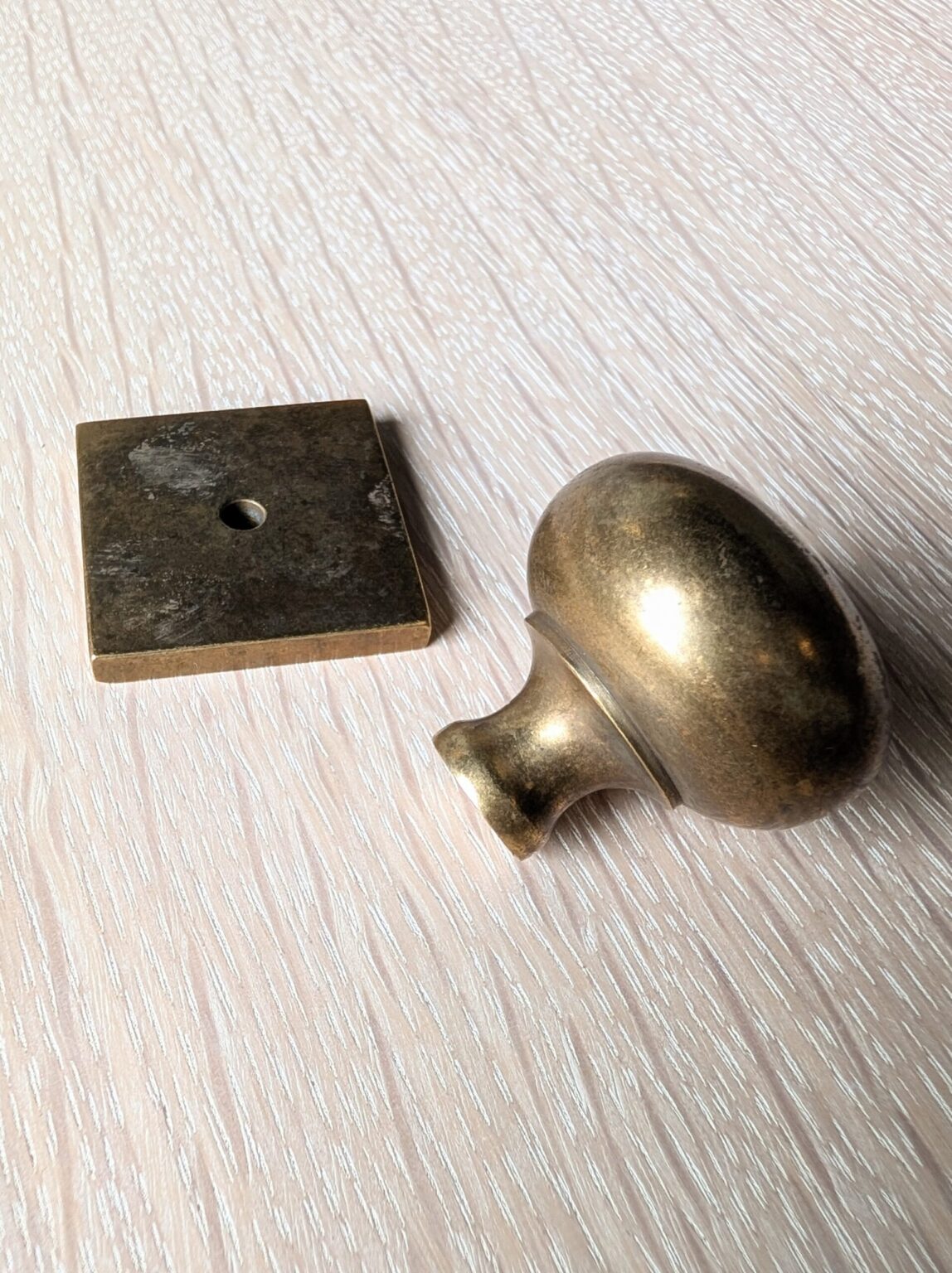 Hexam Handle in Aged Brass